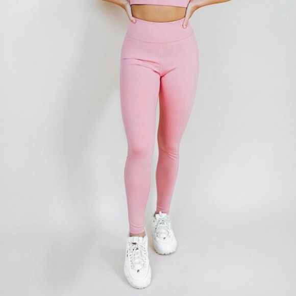 NEW!!kittenish Ruched premium leggings - Picture 3 of 14